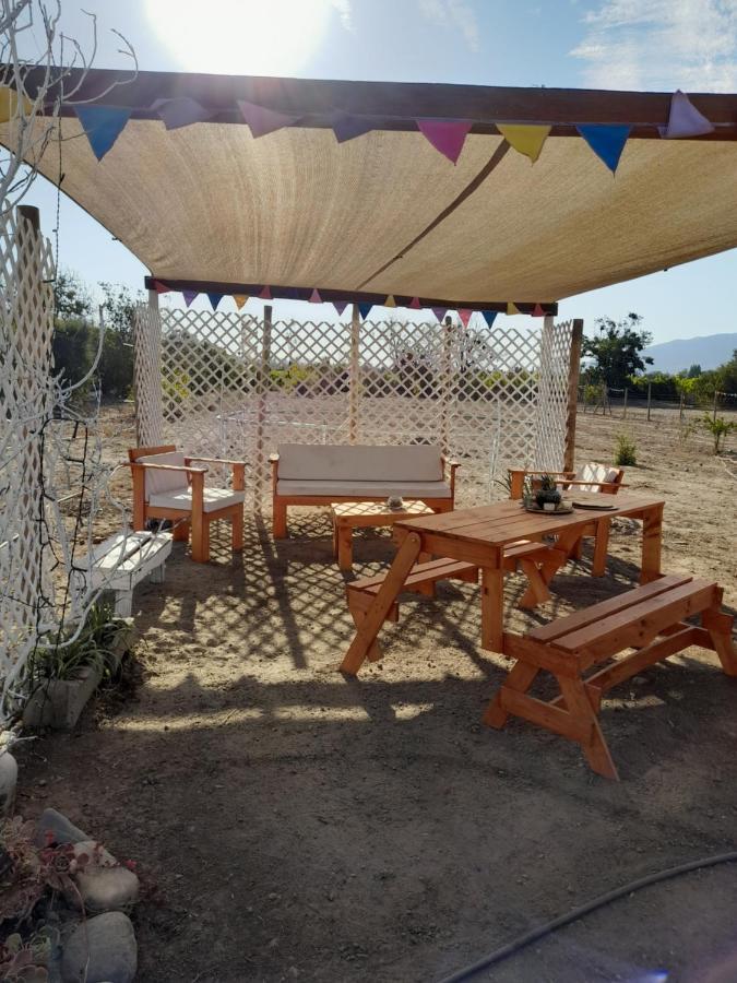 Entre Tizones Y Brujos Pension Olmué Buitenkant foto